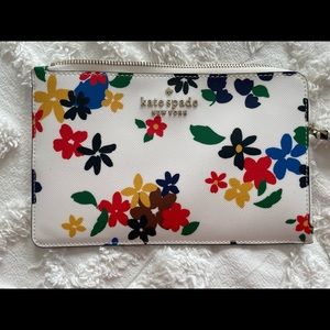 Kate Spade Staci Flower Wristlet